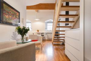 Comeback Apartment Central