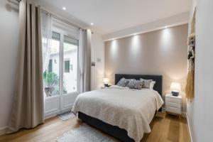 Comfort and style 2 BR AC & Large Patio Near Sea
