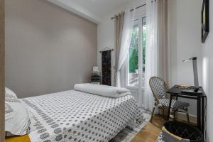 Comfort and style 2 BR AC & Large Patio Near Sea
