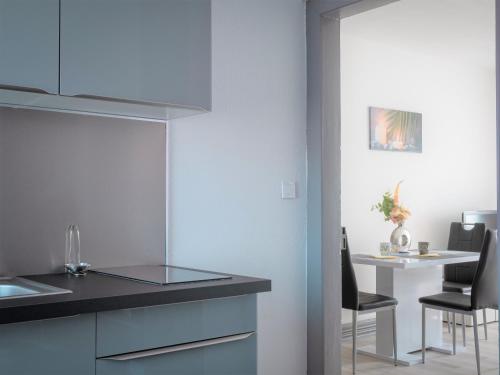Comfort Stay Basel Airport 1B46