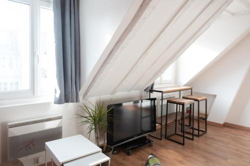 Comfortable 30m of charm in the heart of Paris