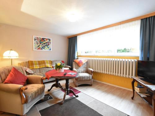 Comfortable Apartment in K hlungsborn with Parking
