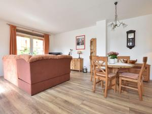 Comfortable Apartment in Kuhlungsborn Near Sea