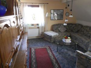 Comfortable Apartment in Langewiese with Private Garden