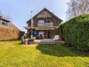 Comfortable apartment in Monschau H fen with private garden