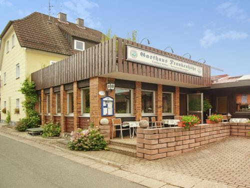 Comfortable apartment in quiet location with gorgeous south facing balcony