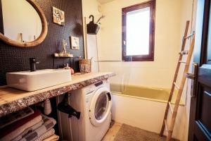 Comfortable apartment near the center of the village
