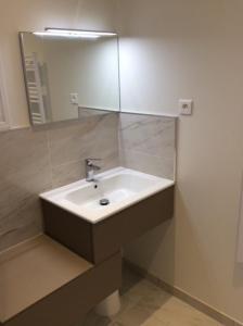 comfortable beach apartment sea view & AC