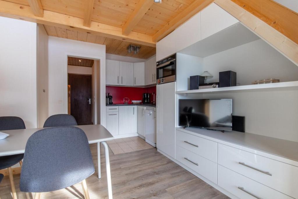 Appartement Comfortable furnished studio with an open views of mountains 229 route des Hautes de Rochebrune 74120 Megève