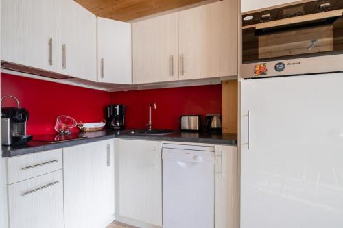 Comfortable furnished studio with an open views of mountains