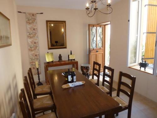 Comfortable Gite (2) in attractive Languedoc Village