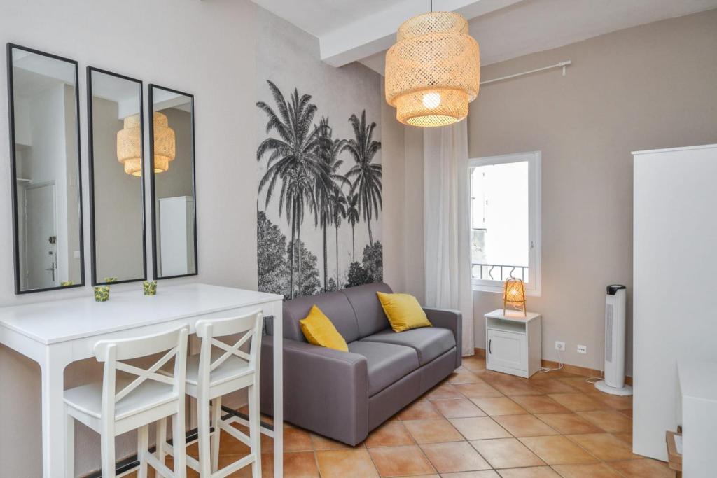 Comfortable studio apartment close to Avignon Bridge Welkeys 56 Rue Limas, 84000 Avignon