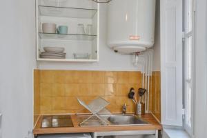 Comfortable studio apartment close to Avignon Bridge Welkeys
