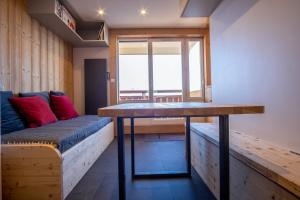Comfortable studio with balcony - Huez - Welkeys