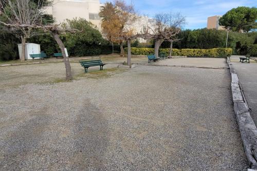 Comme à la maison!!A 5 min à pied plage,pkg privé