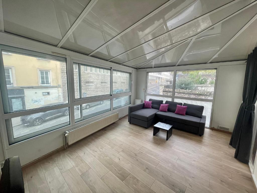 Appartement Comme un poisson dans l'eau - grand apt Rouen 22 Rue Louis Ricard 76000 Rouen