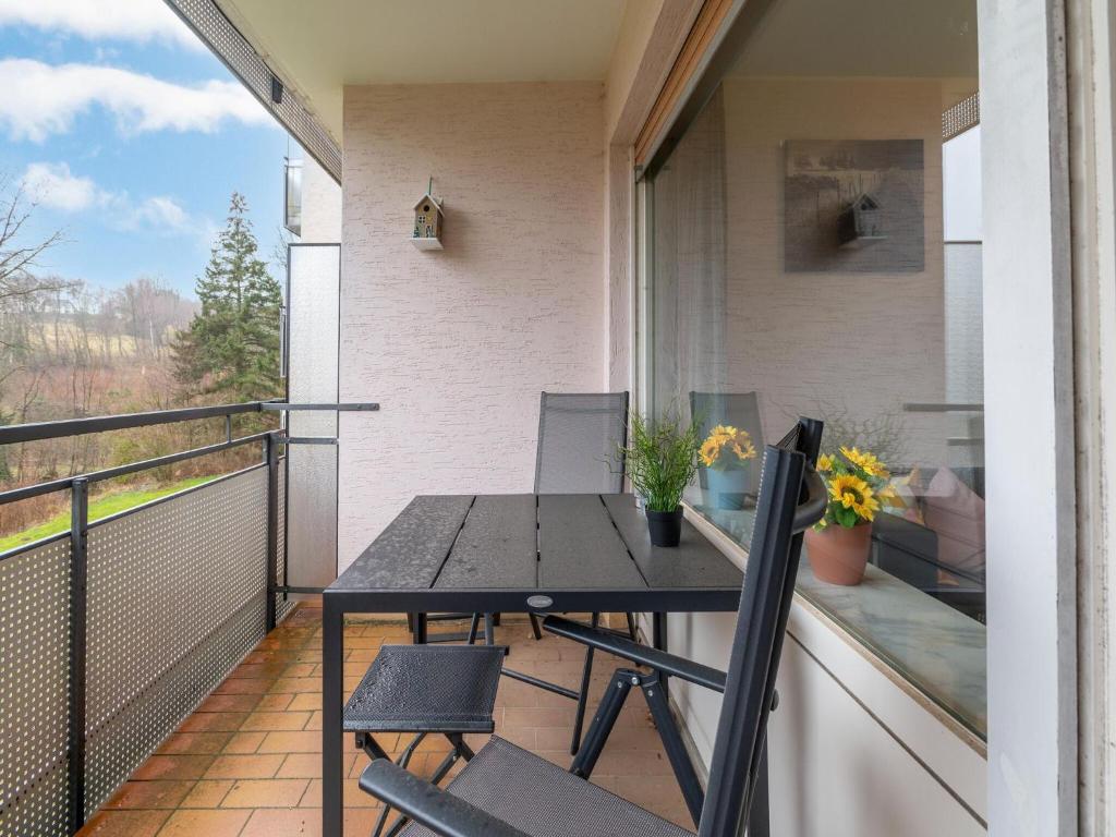 Appartement Compact holiday apartment with a pretty balcony in Brilon  59929 Brilon