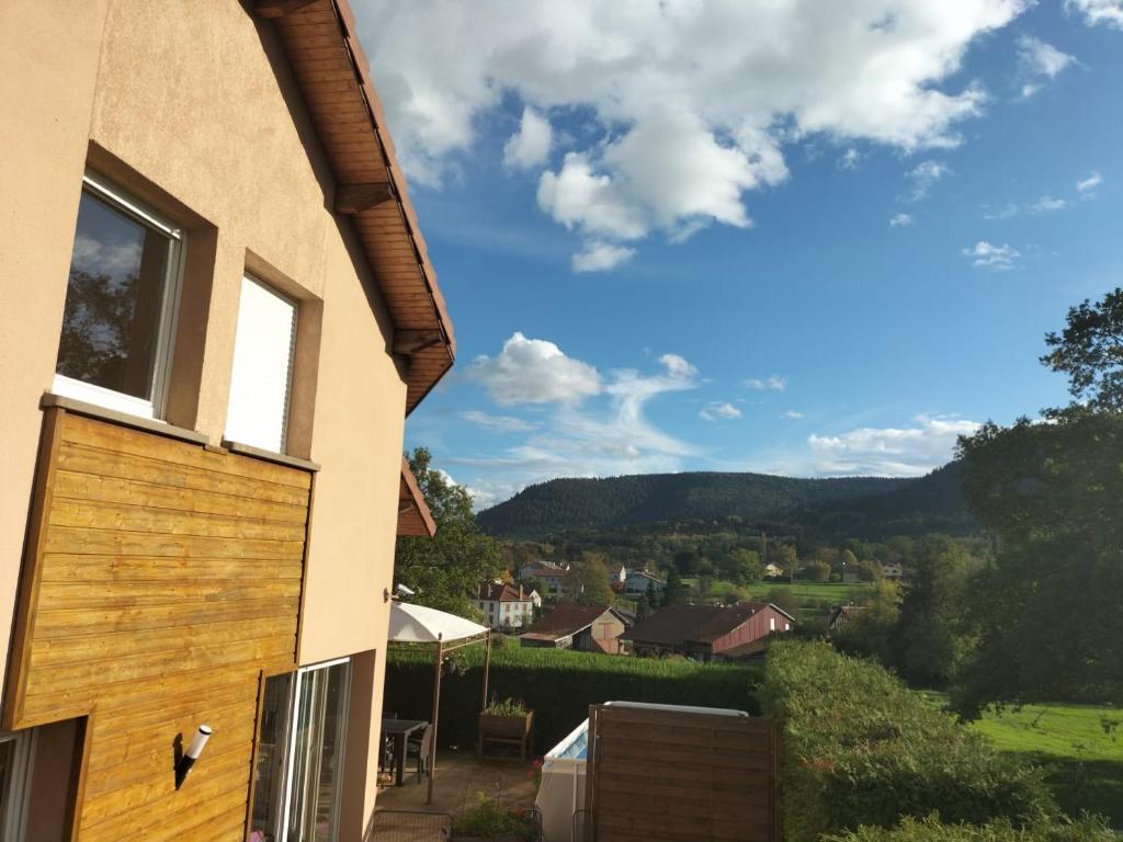 Compact holiday apartment with a pretty balcony in Brilon 59929 Brilon