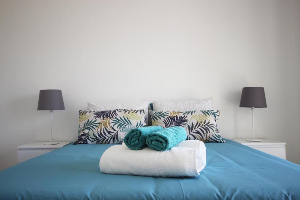 Completely renovated apt ☼ pool, parking, balcony Avenida São Lourenço da Barrosa, 8500-510 Portimão