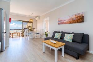 Completely renovated ocean view apartment