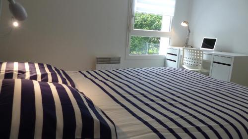 Confortable appartement avec parking à Vannes-Séné