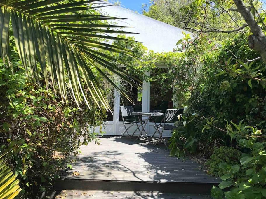 Confortable logement de plain pied sur 2 terrasses Route de Borthelo, 56360 Le Palais