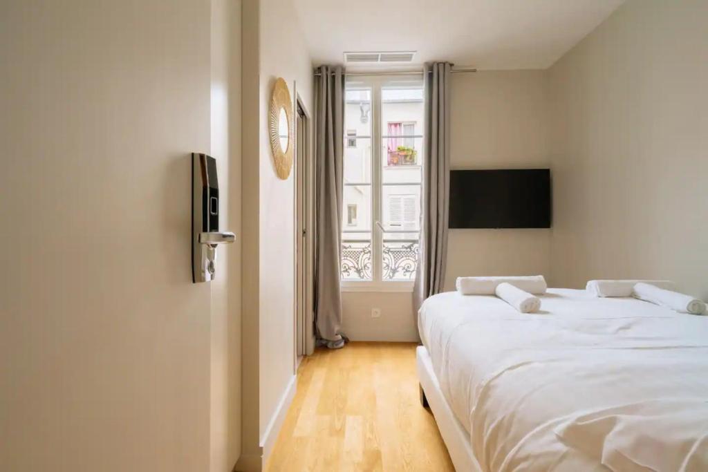 Contemporary Studio Apartment in Paris , 75010 Paris