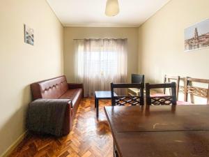 Convenient 3-Bedroom Apartment next to Bom Sucesso