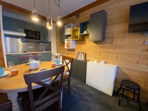 CONVIVIAL appartement COSY MONTAGNE ARC 1950