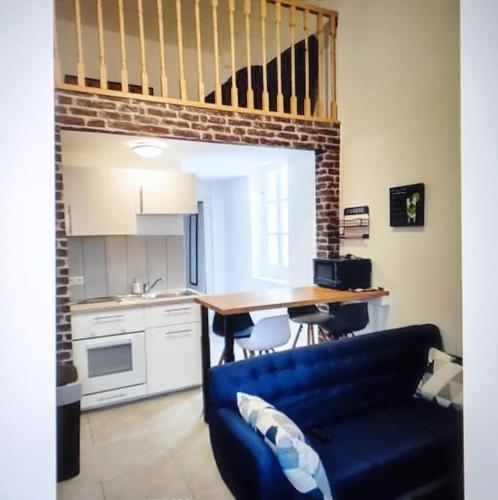 Coquet appartement en avignon intra muros