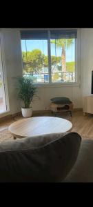 Coquet logement vu mer à 2 pas des plages