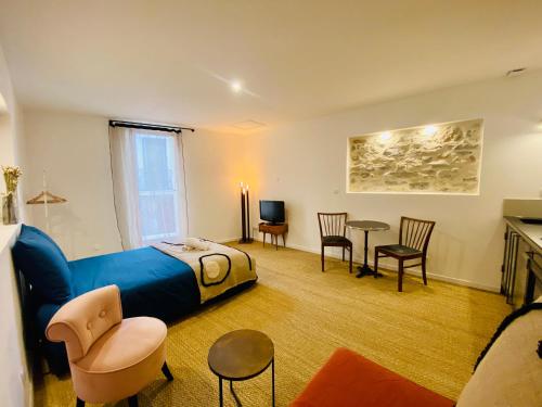 Coquet studio en coeur de ville avec wifi et clim
