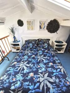 Coquet studio meublé avec jardin