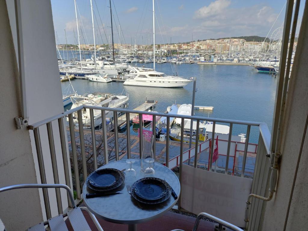 Appartement Coquet studio, vu port, 2 pers, piscine Impasse du Globe 34300 Le Cap d\'Agde