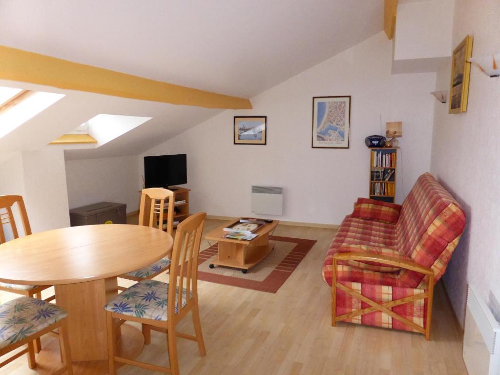 Coquet T2, quartier des quilles, climatisé, 300m des plages 34200 Sète