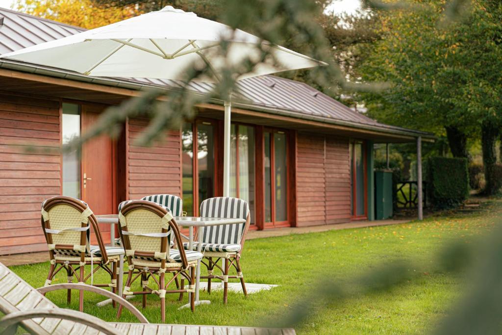 Coquet T2 ,terrasse,parking ,4 kms d Avignon 30400 Villeneuve-lès-Avignon