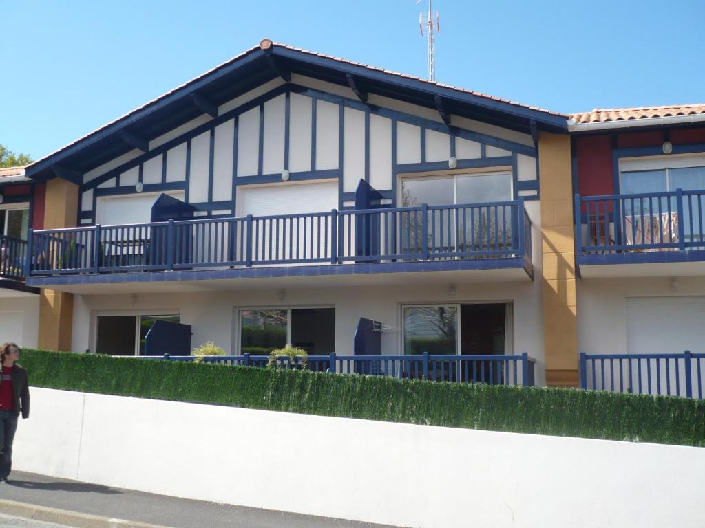 Appartement Coqueto apartamento con piscina comunitaria 155 Boulevard de l'Empereur. Res Zuhaizti-Edif Zumarra 1.3 64700 Hendaye