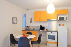Coquettish and spacious 2-rooms apartment Free parking tram #F2