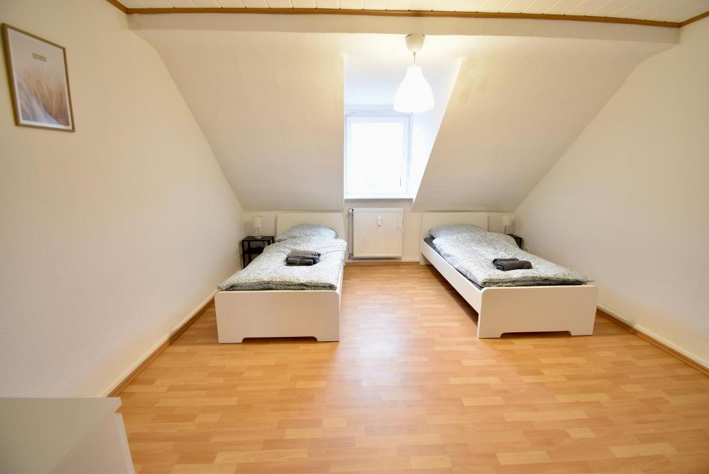 Appartement Core Rooms - Apartment Essen Schönebeck 234 Heißener Straße Dachgeschoss 45359 Essen