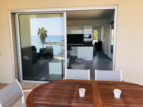 Corsicacasa Appartement Sur La Mer Port De Solenzara