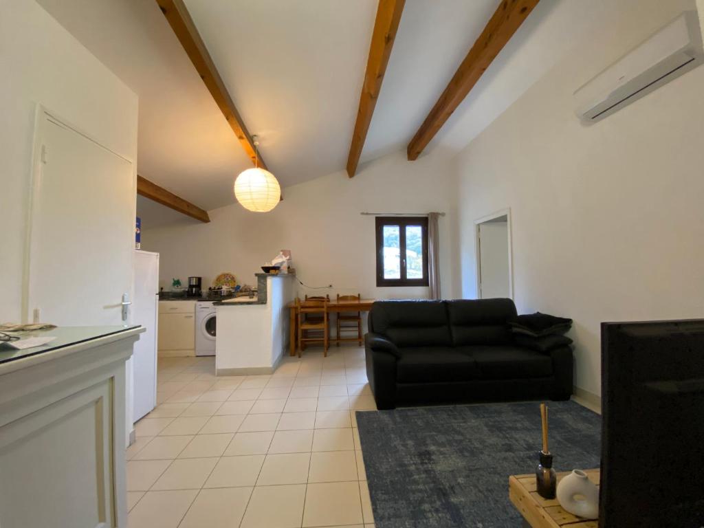 Appartement Corte Apparemment T3 en résidence privé Route de Saint-Pancrace 20250 Corte