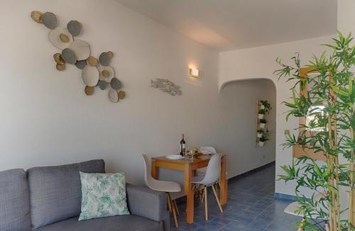 Corte-Real Ocean View Apartment