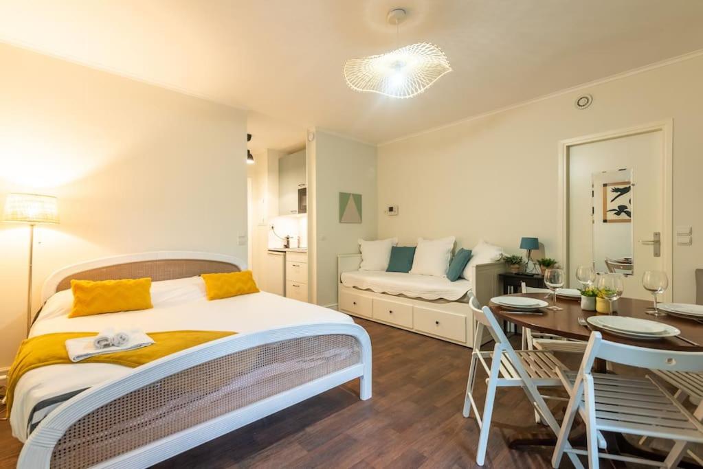 Cosi appartment Champ Elysées Rue du Faubourg Saint-Honoré, 75008 Paris