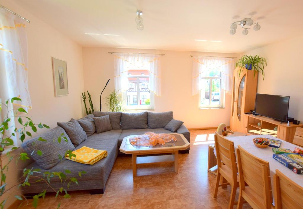 Appartement Cosis Ferienwohnung Am Markt 2 01848 Hohnstein