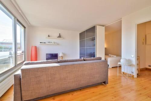 Cosy 1 Bed flat 10min walk to Porte de Versailles