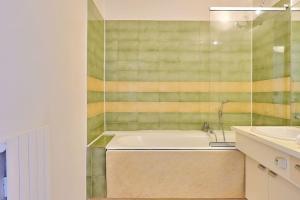Cosy 1 Bed flat 10min walk to Porte de Versailles