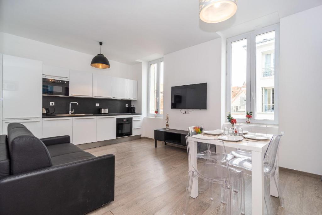 Cosy 1-bedroom apartment fully renovated - heart of Cannes - Croisette 1 mn 2, place Gambetta, 06400 Cannes