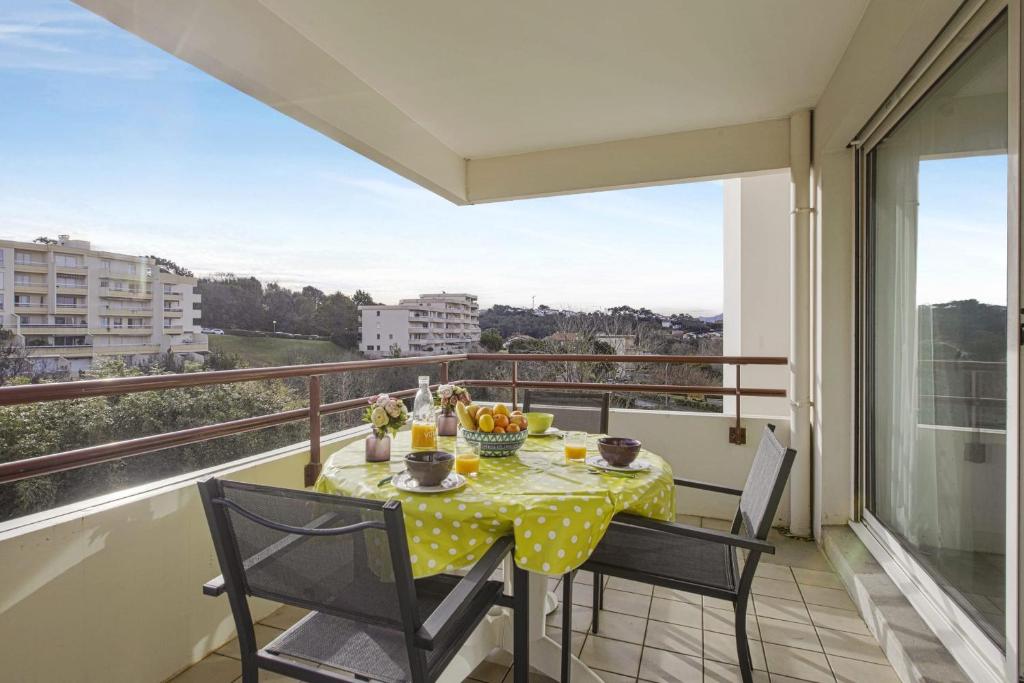 Appartement Cosy 1br with terrace and parking in Biarritz 5 min to the beach - Welkeys 15 avenue de la Milady 64200 Biarritz
