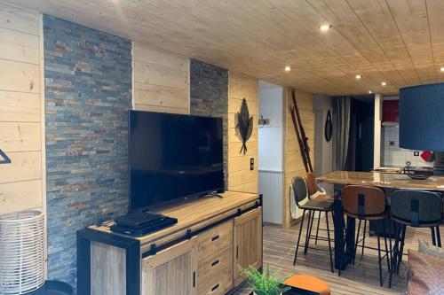 Appartement APPARTEMENT COSY 2 PLACES DE PARKING WIFI CENTRE VILLE rez de chaussée 29 Rue Richelieu Cauterets