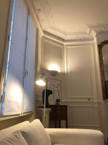 Cosy 2 room 50m2 Parisian classic flat - Passy, 16th arrondissement, near Eiffel Tower